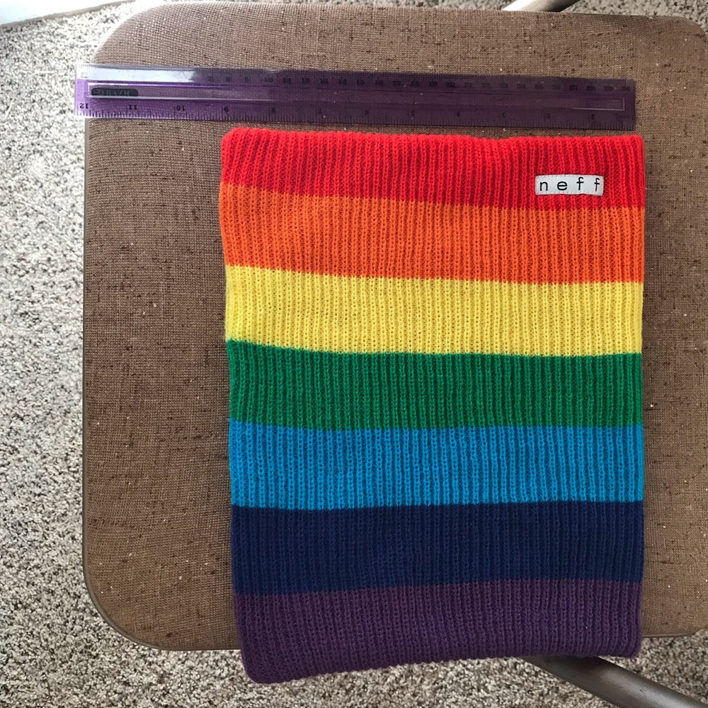 Neff rainbow gater - Picture 4 of 4
